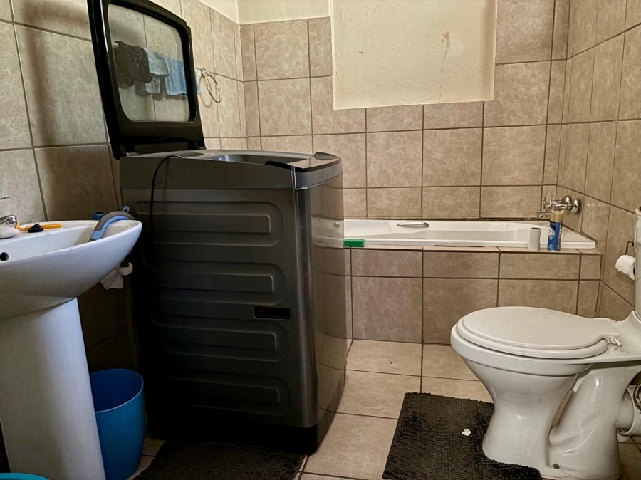 4 Bedroom Property for Sale in Beaconsfield Northern Cape